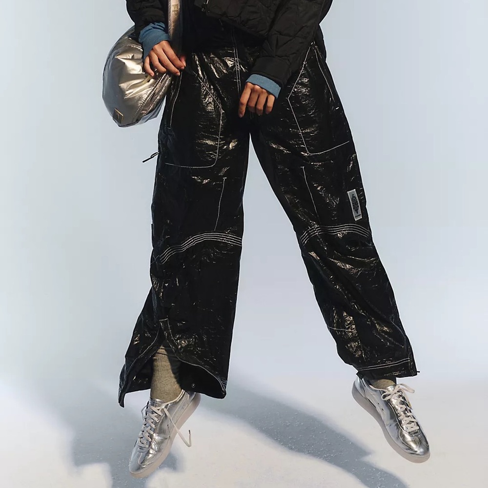 NEW $198 Free People FP Movement Rough Rider Tyvek Barrel Pants in Black - Picture 5 of 5